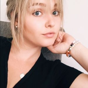 Meet your Posher, Amelie